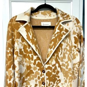 ANTHROPOLOGIE WOMENS SWEATER.